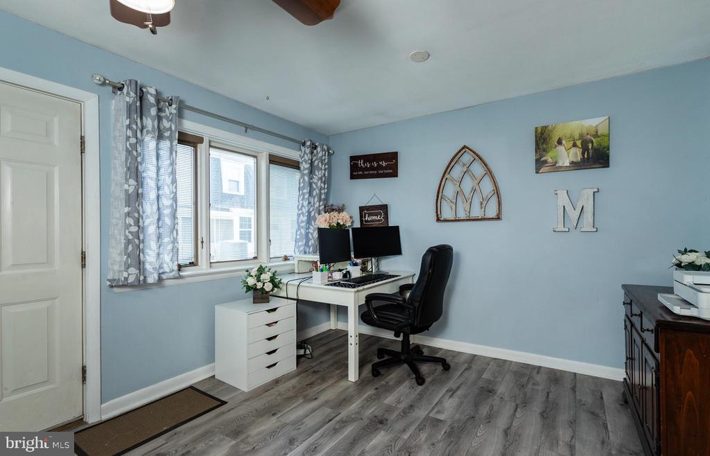 135 W VINE STREET