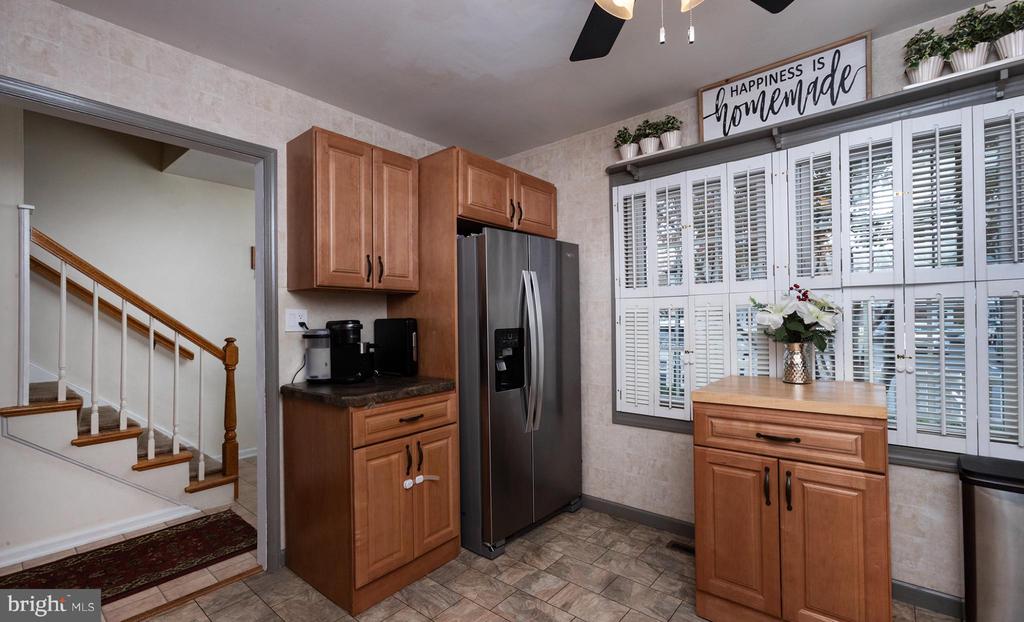 135 W VINE STREET