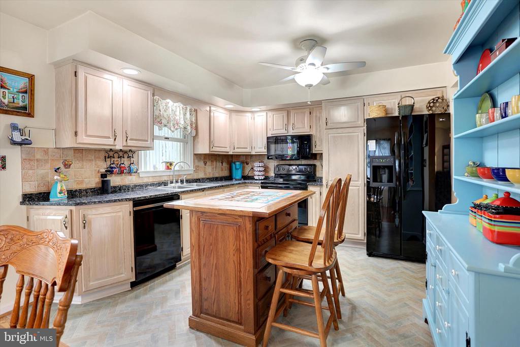 65 PINE RIDGE CIRCLE