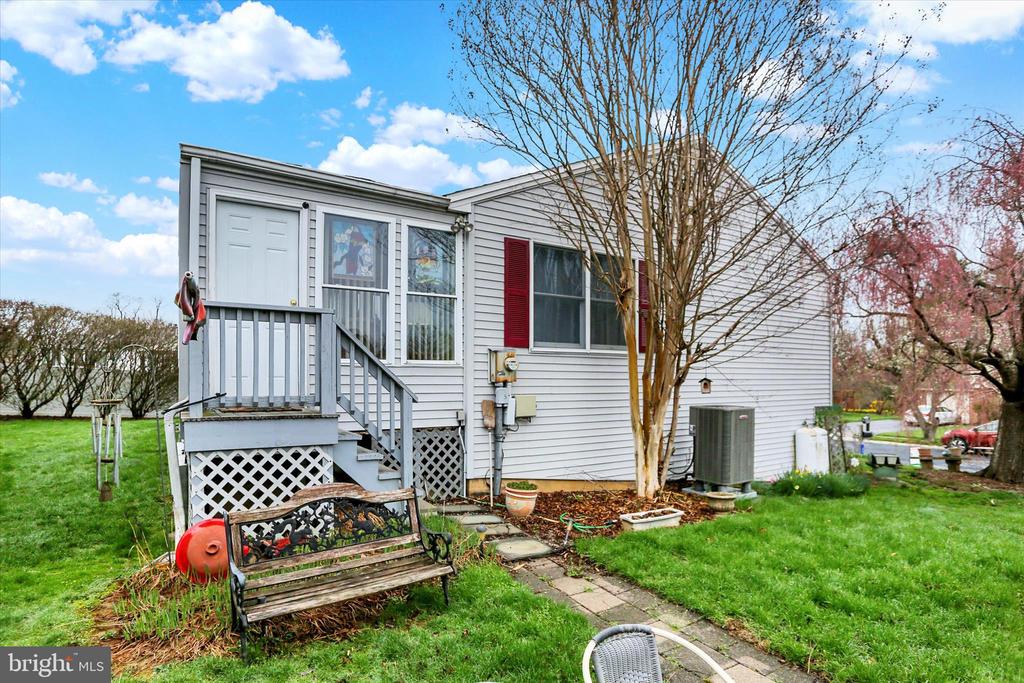 65 PINE RIDGE CIRCLE