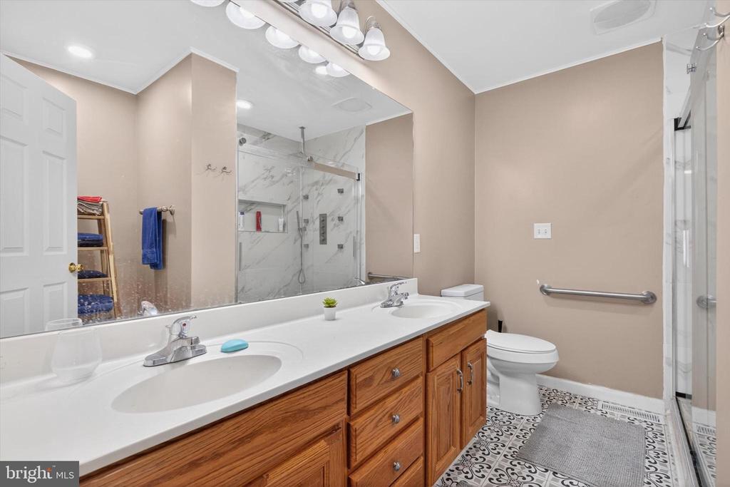 1126 CROSS CREEK DRIVE