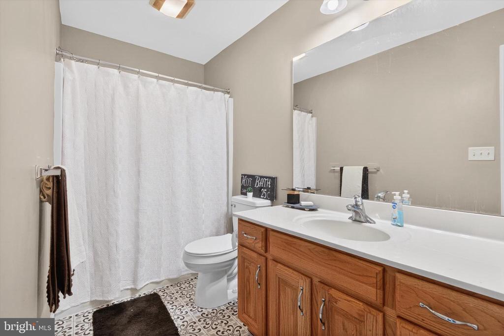 1126 CROSS CREEK DRIVE