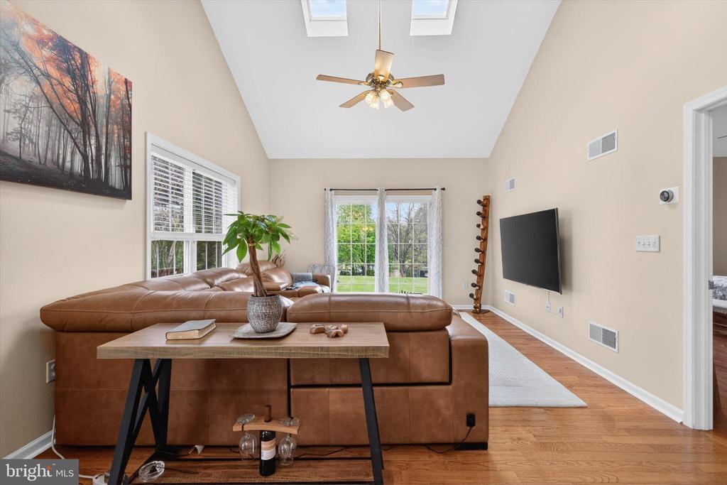 1126 CROSS CREEK DRIVE