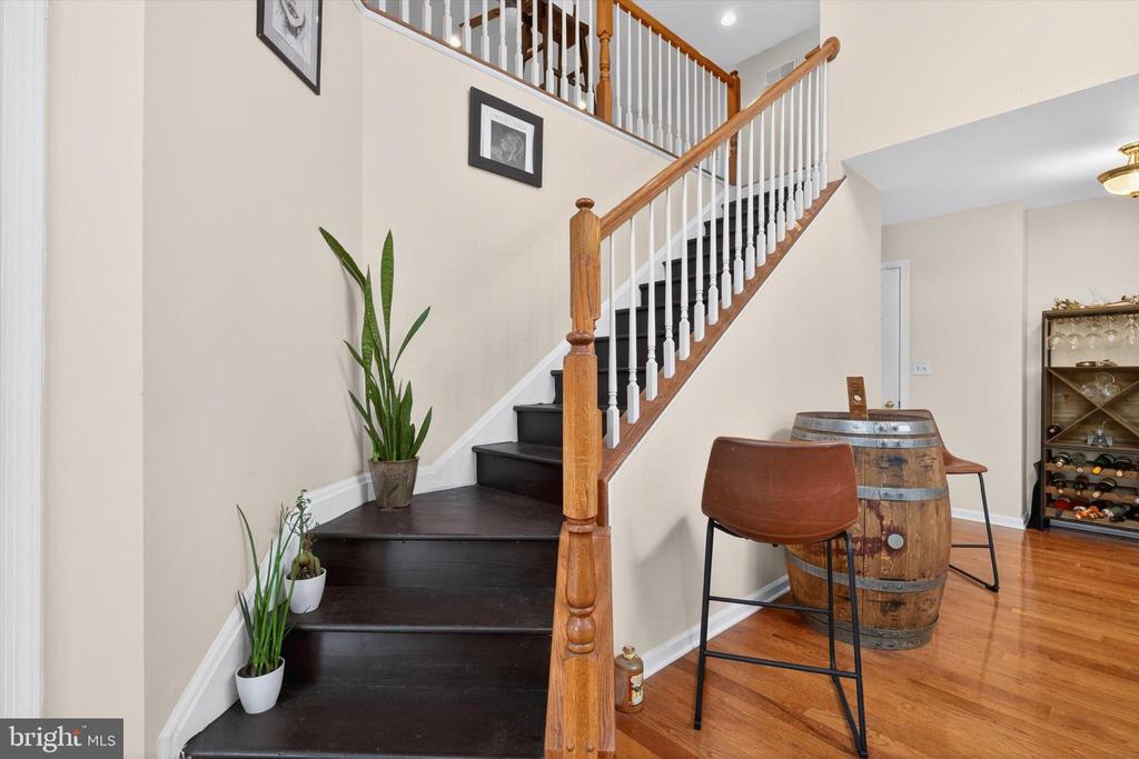 1126 CROSS CREEK DRIVE