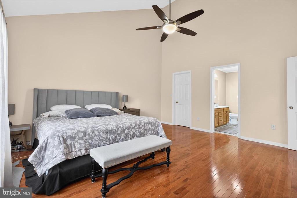 1126 CROSS CREEK DRIVE