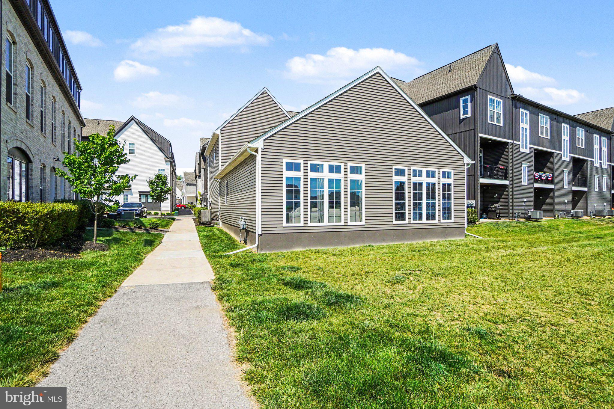 1318 REVIVAL DRIVE