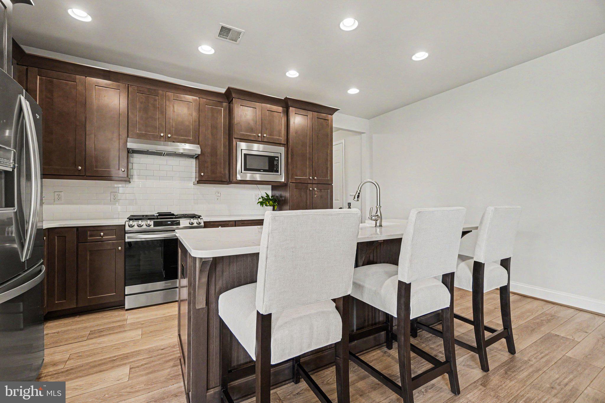 1318 REVIVAL DRIVE