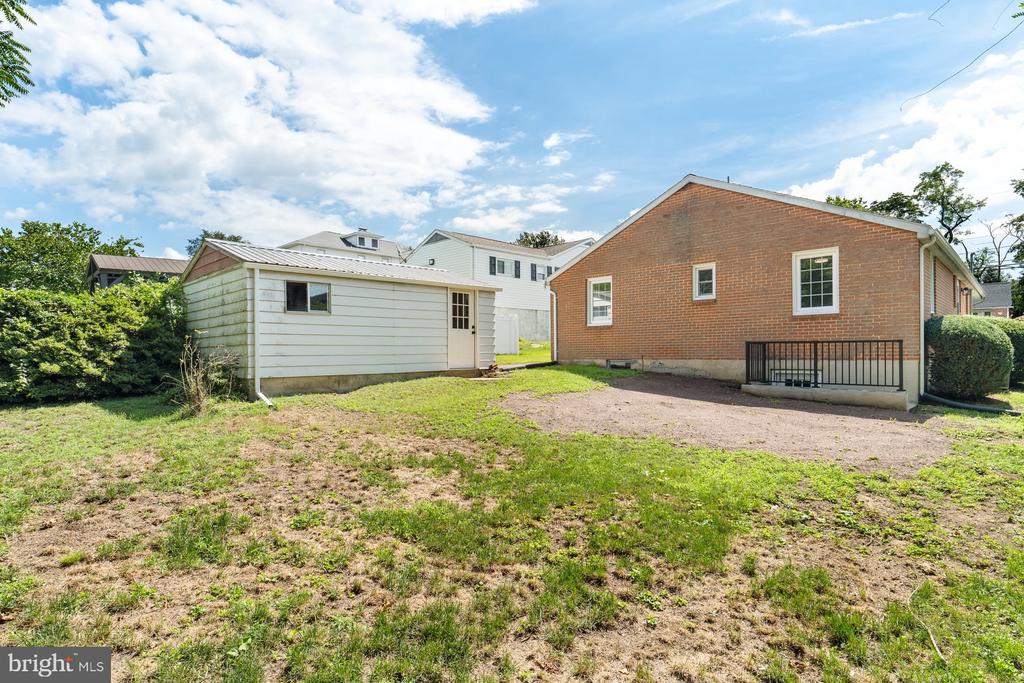 526 W CUMBERLAND ROAD