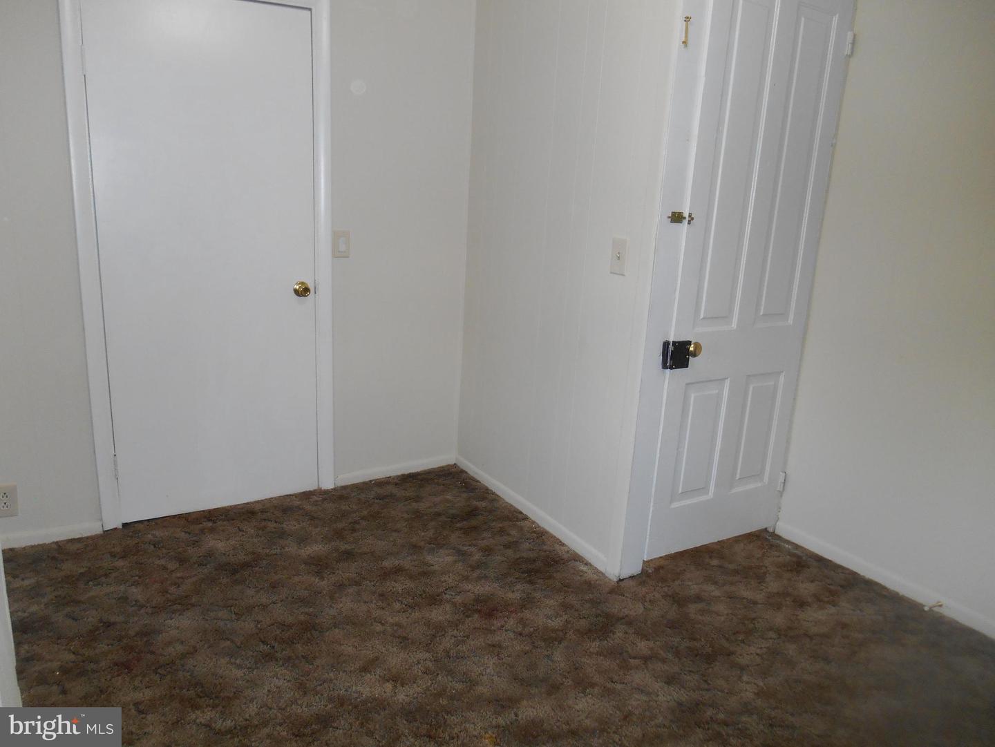 221 Walnut St