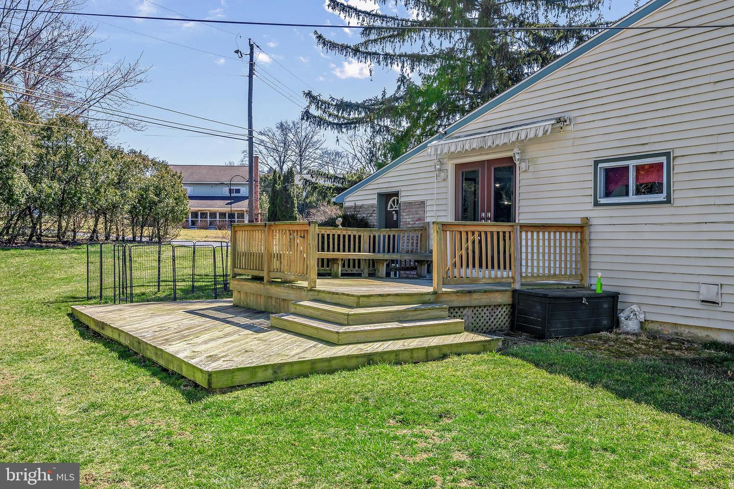 3824 Manor Dr
