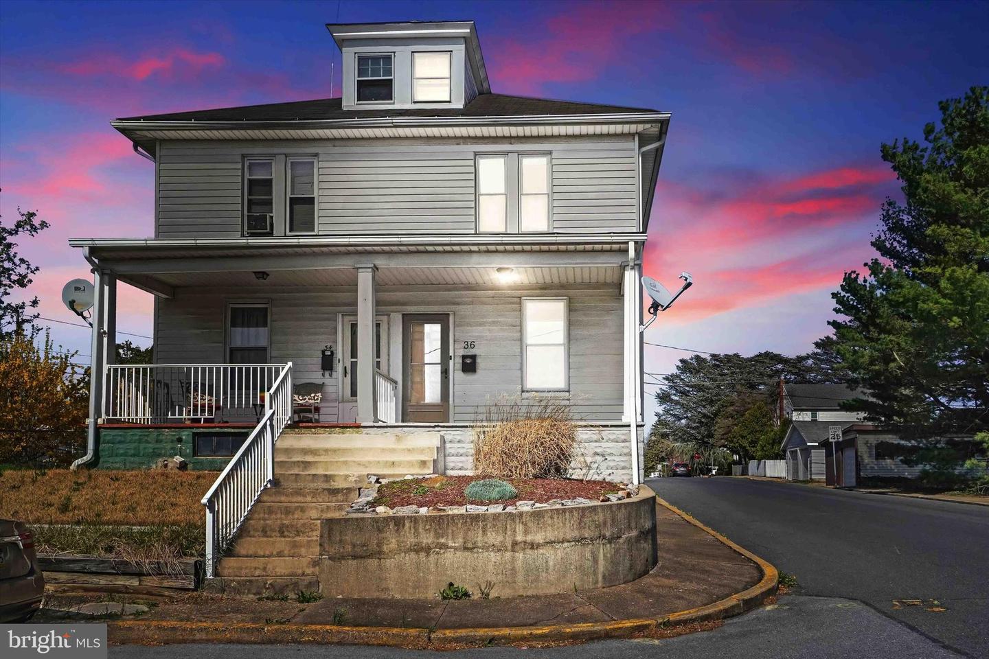 36 Fishburn St