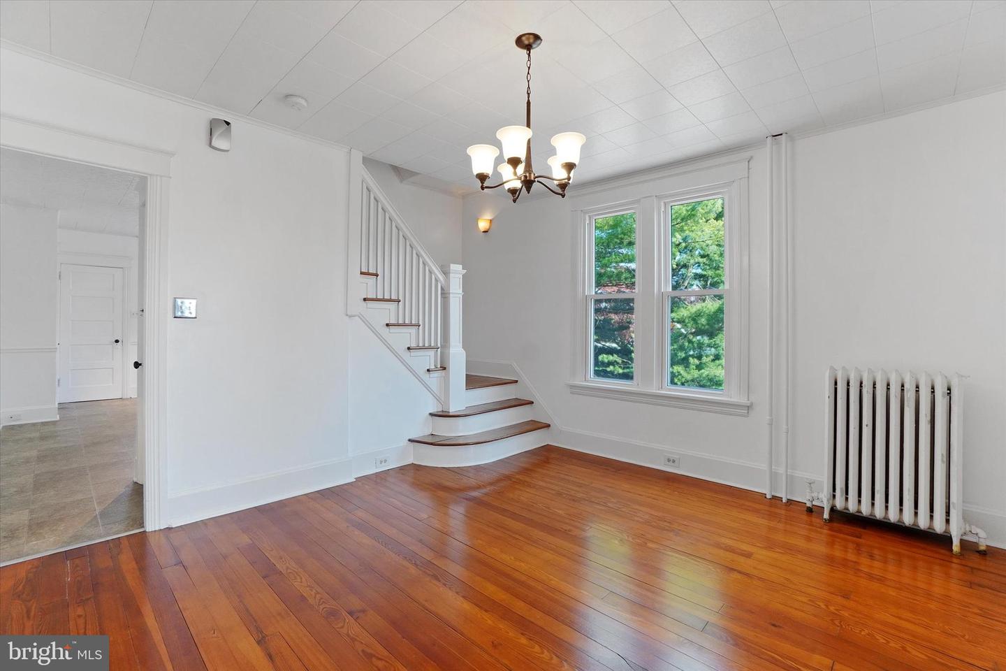 36 Fishburn St