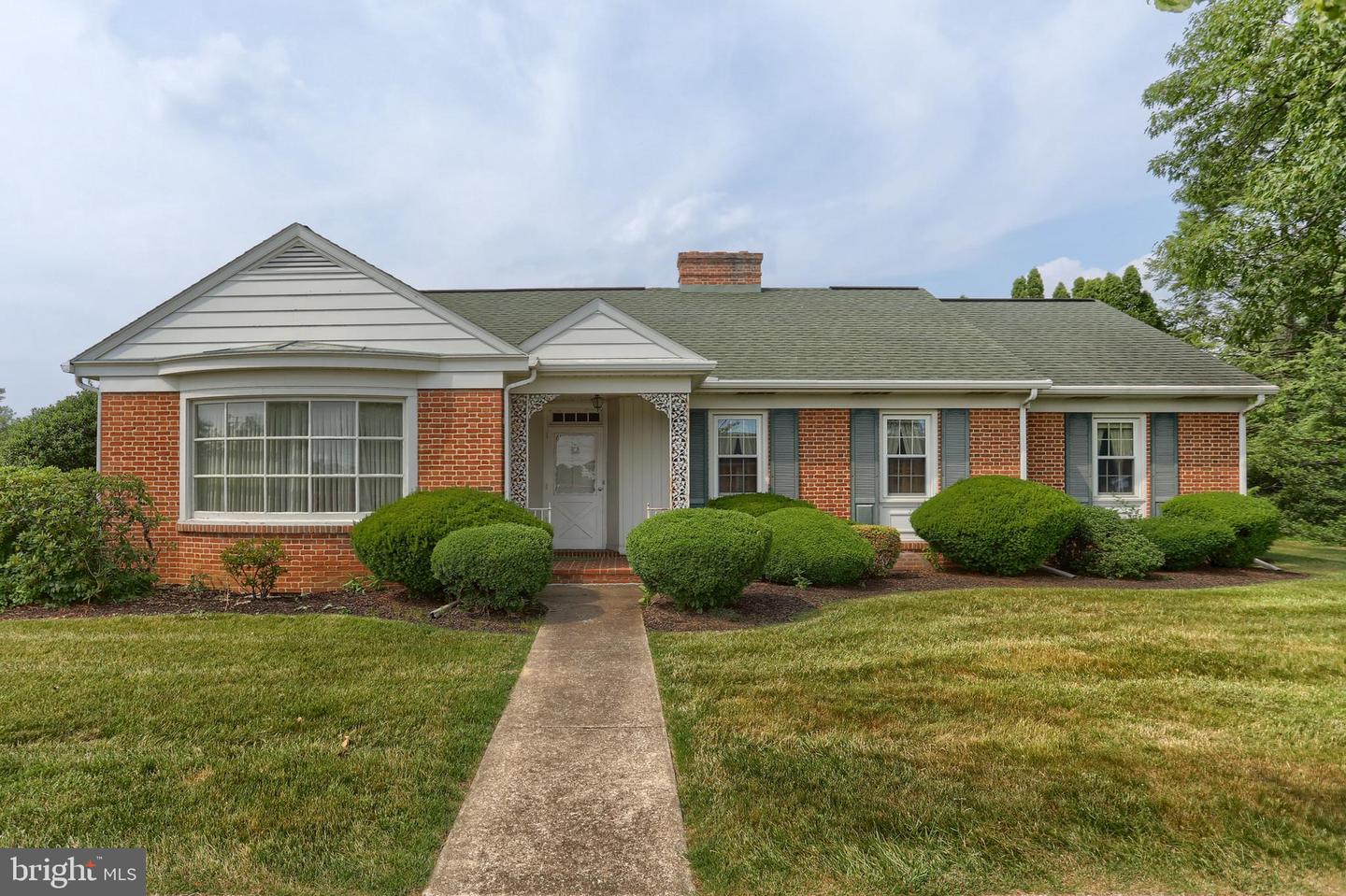 267 Redwood St