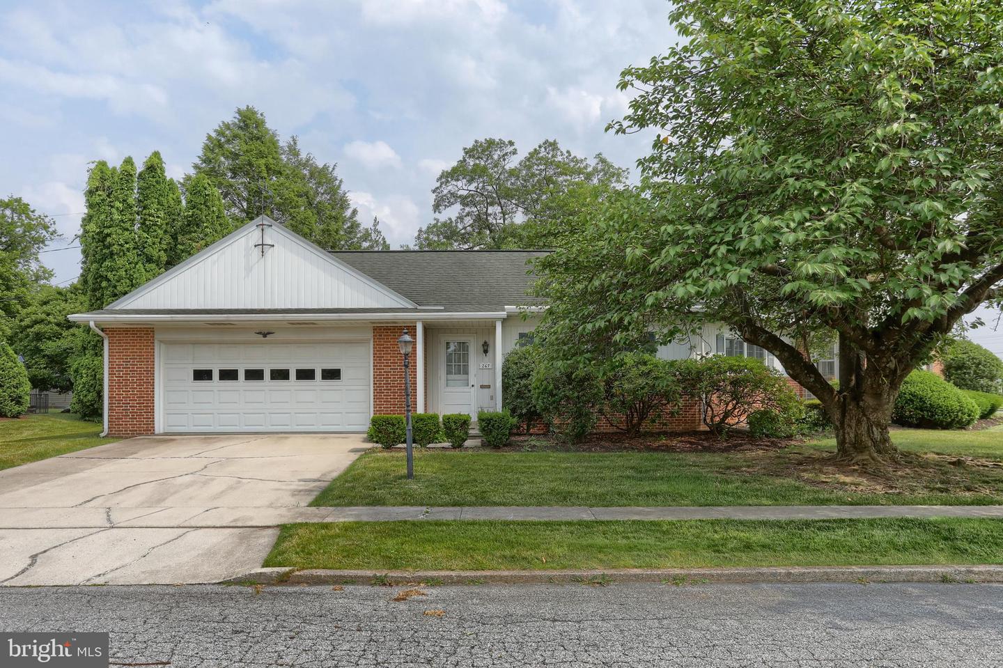 267 Redwood St