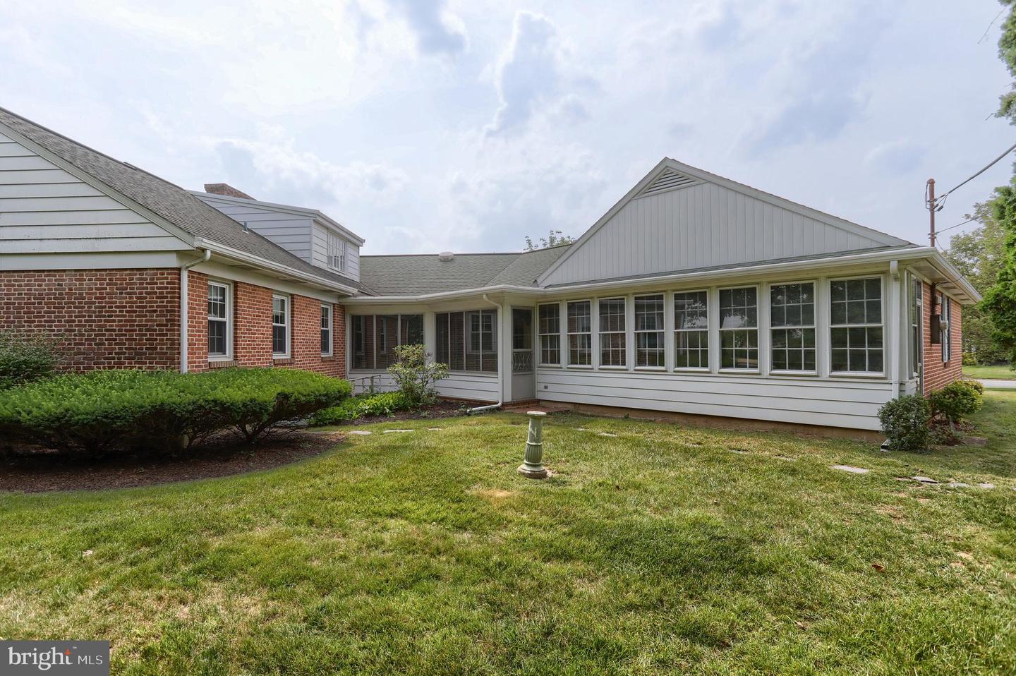 267 Redwood St