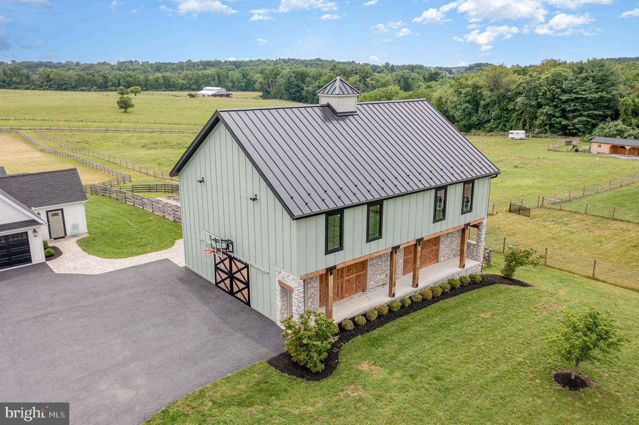 7019 Devonshire Heights Rd
