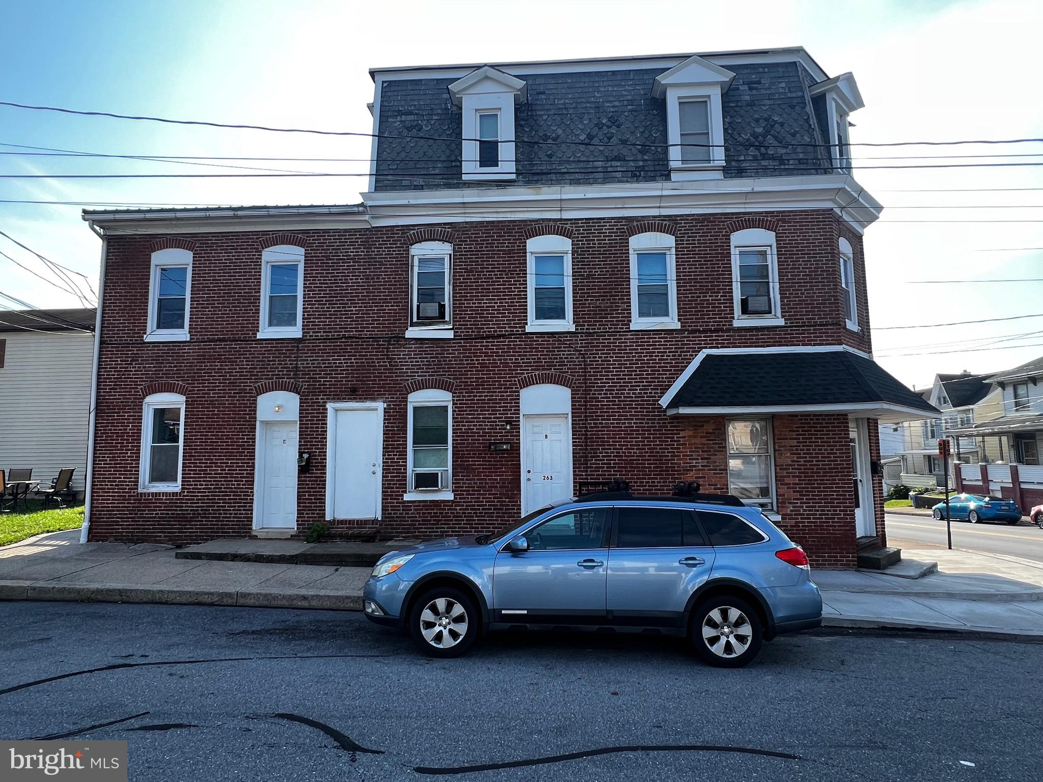 263 Ann St
