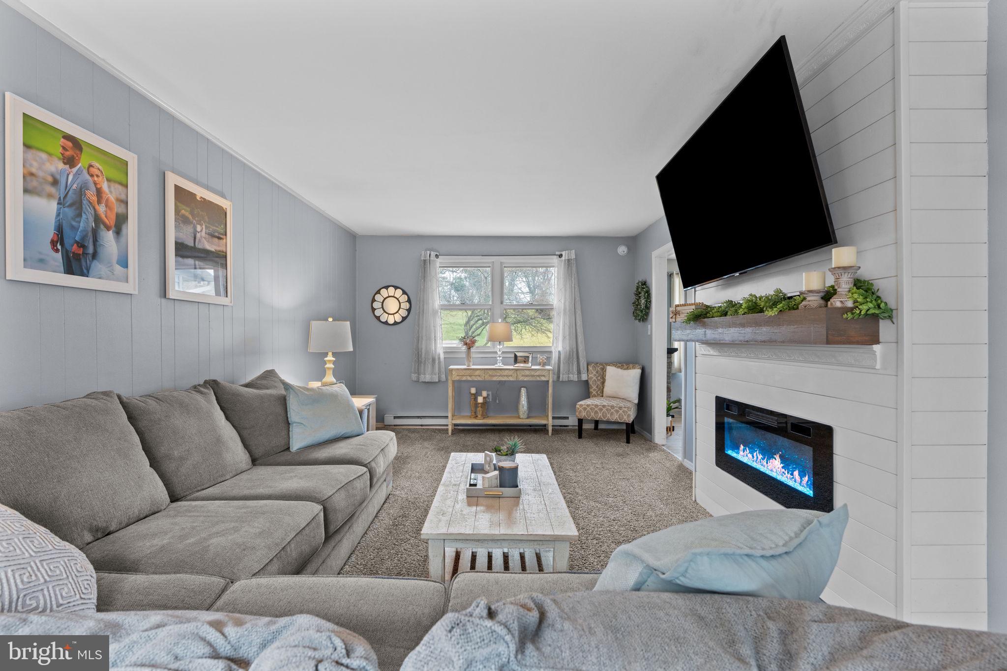 4909 Harman Dr