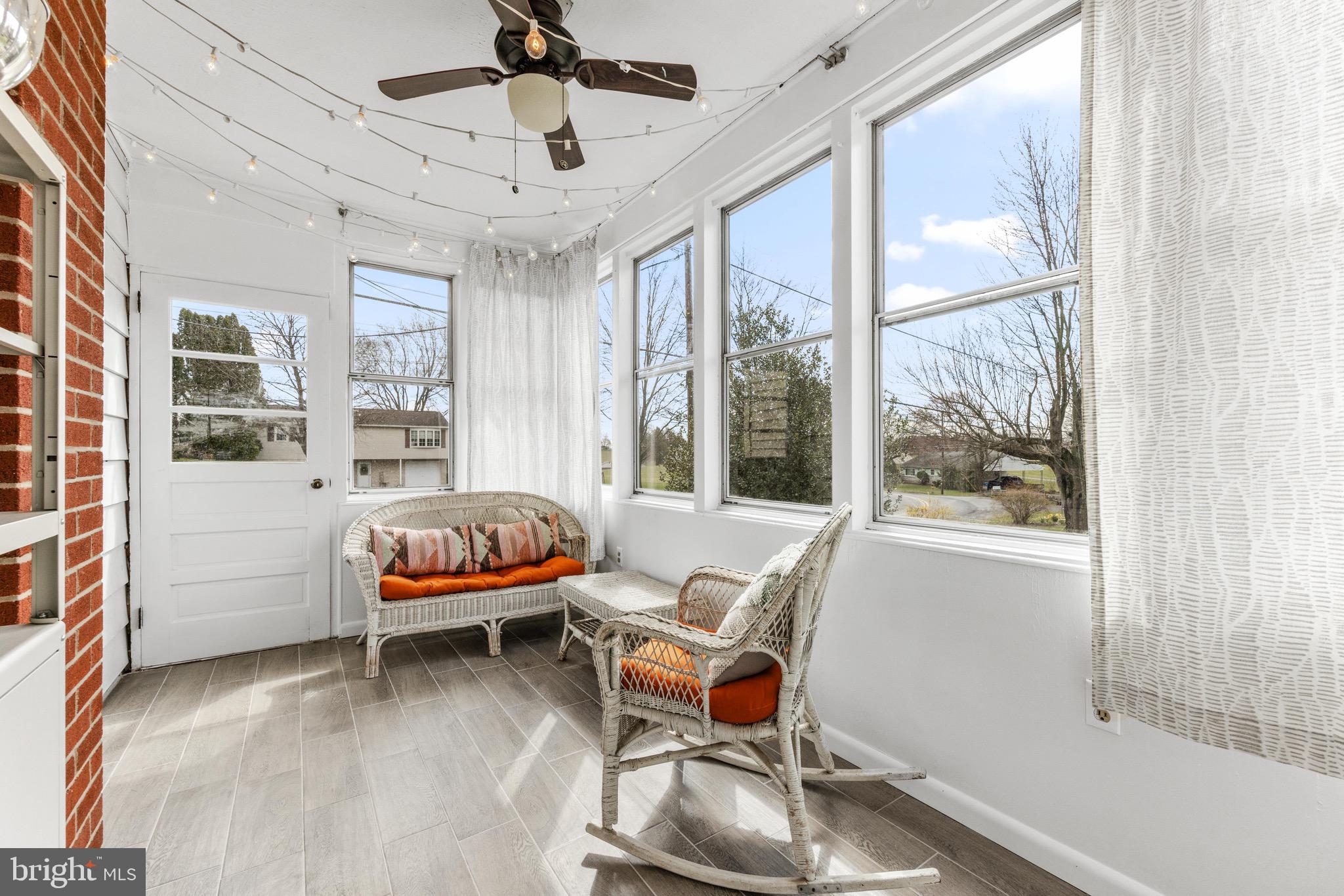 460 Douglas Rd
