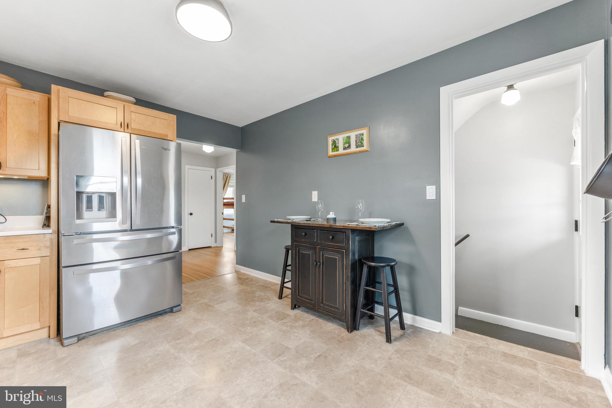 460 Douglas Rd
