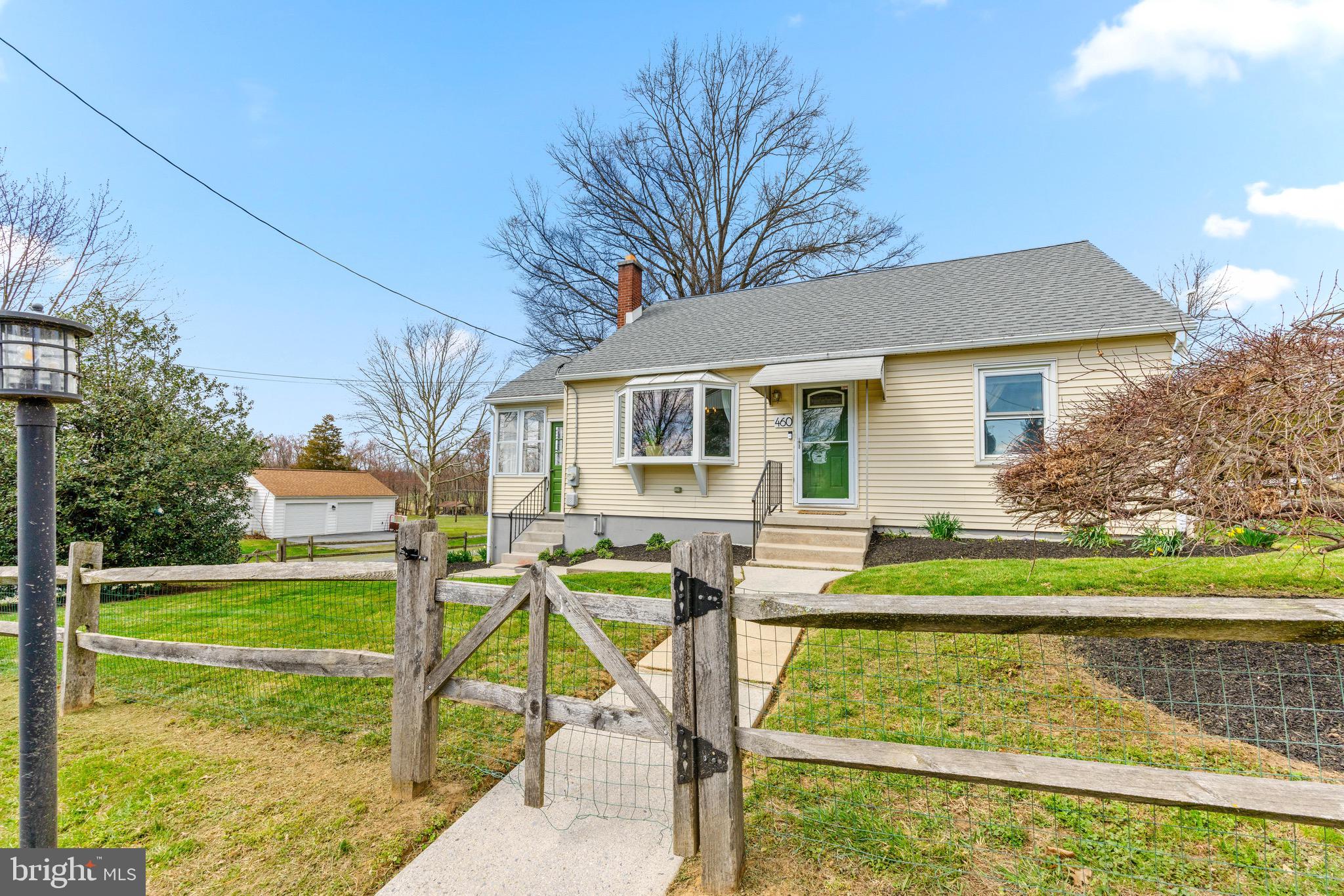 460 Douglas Rd