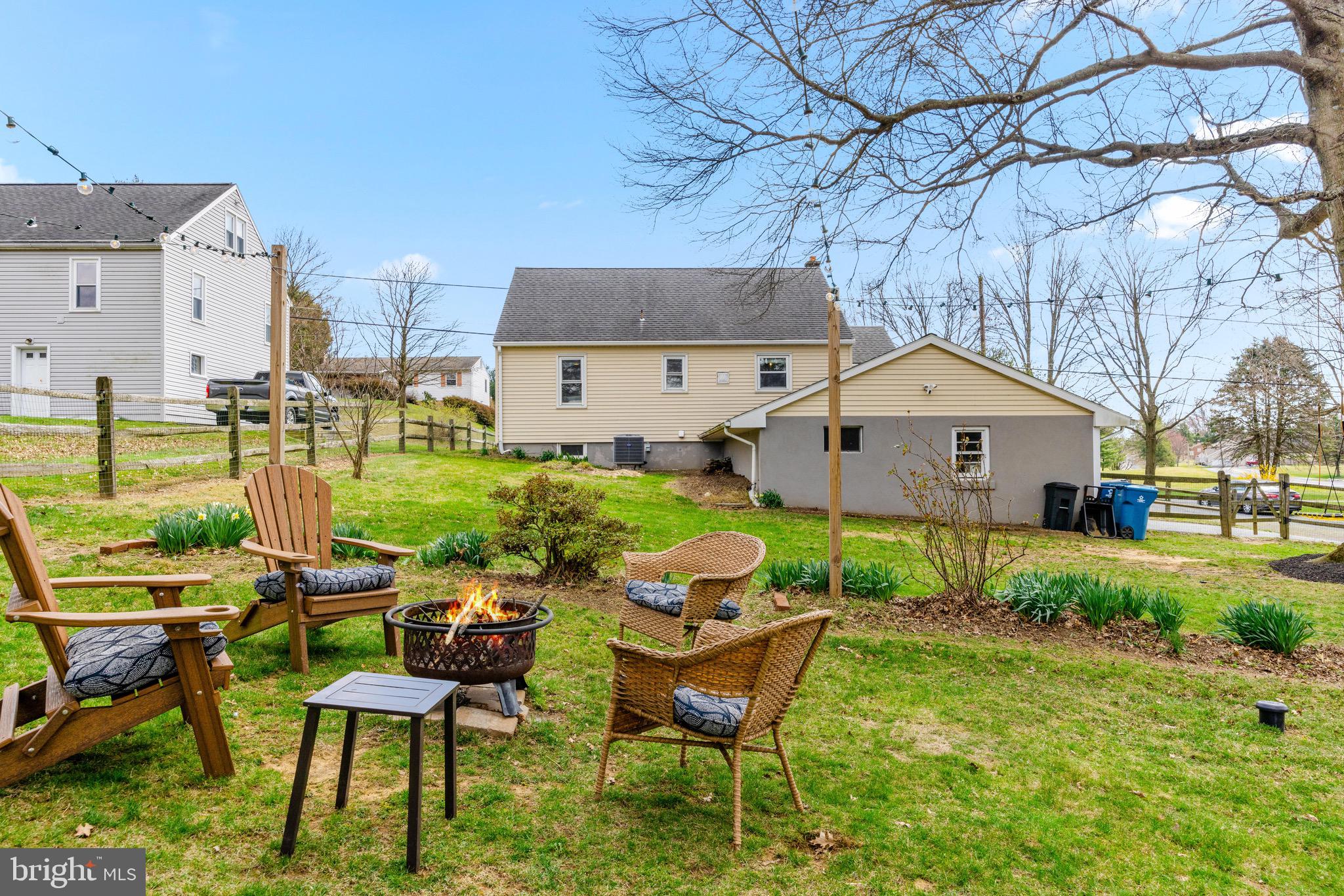 460 Douglas Rd