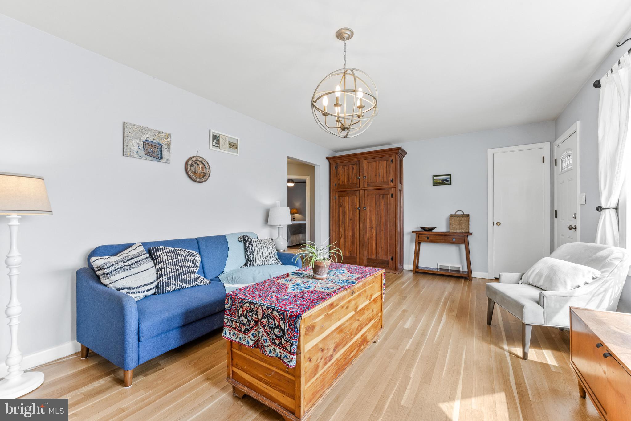 460 Douglas Rd