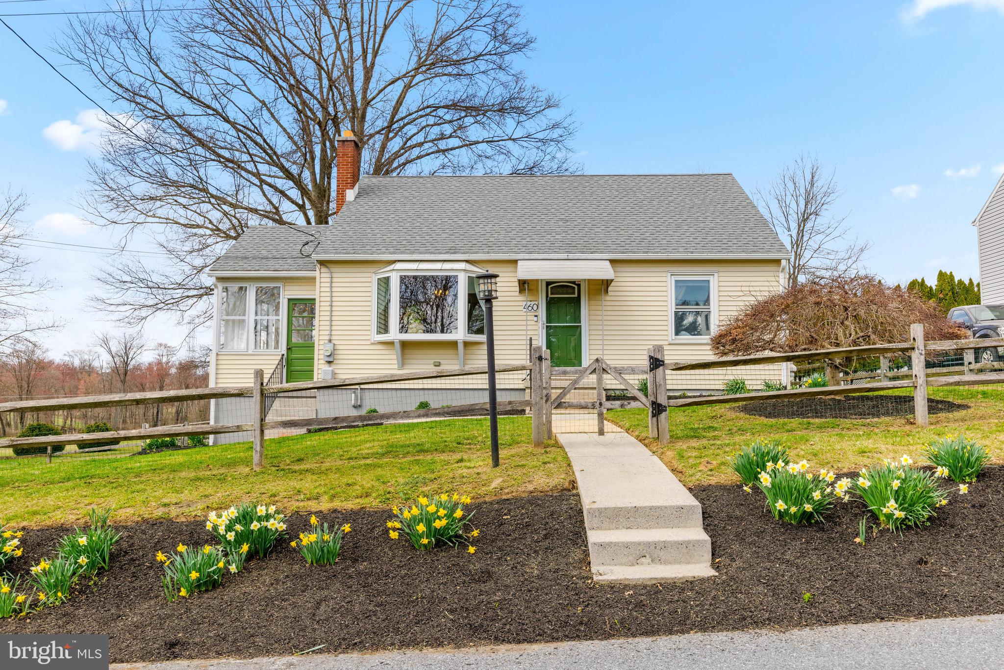 460 Douglas Rd