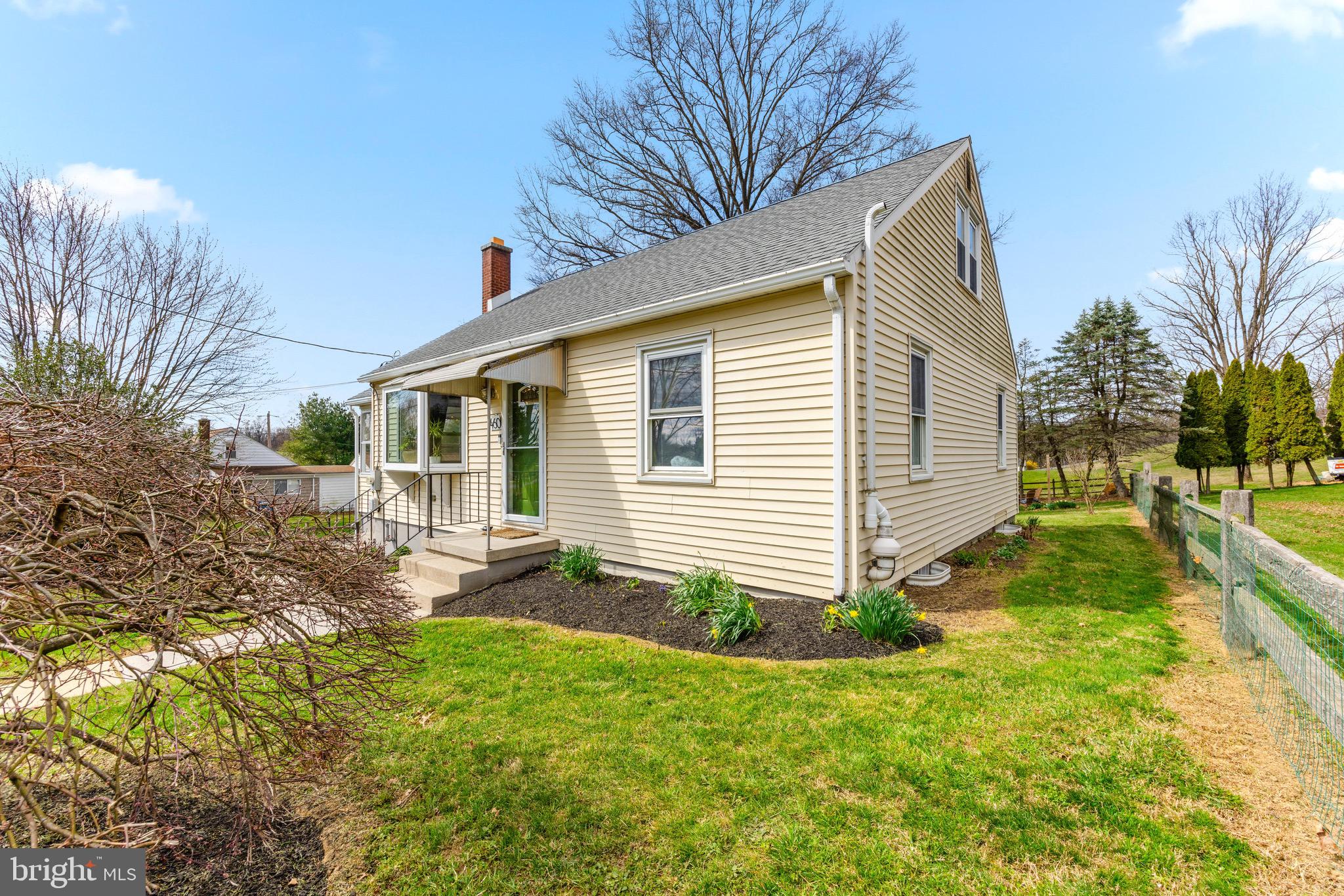 460 Douglas Rd