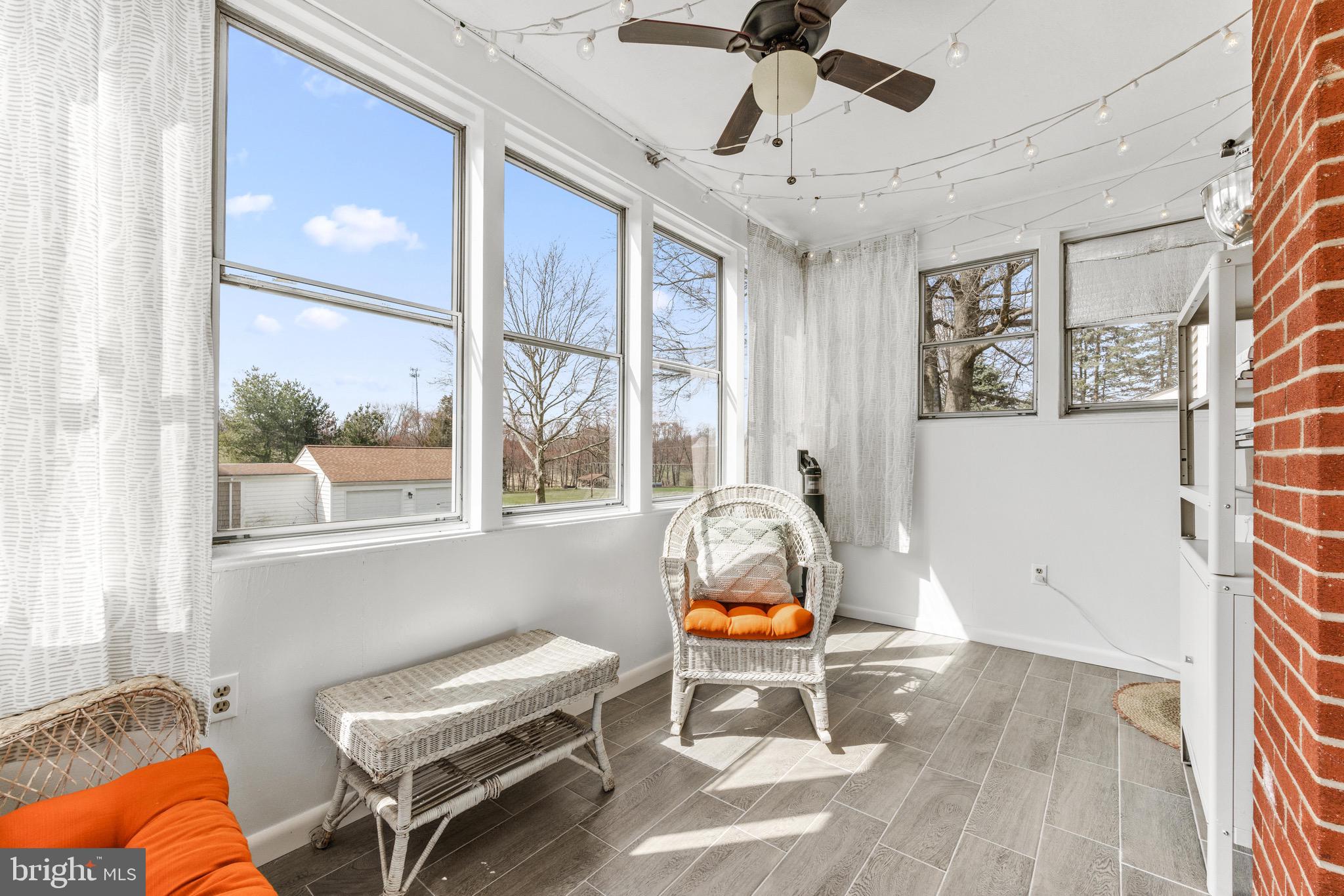 460 Douglas Rd