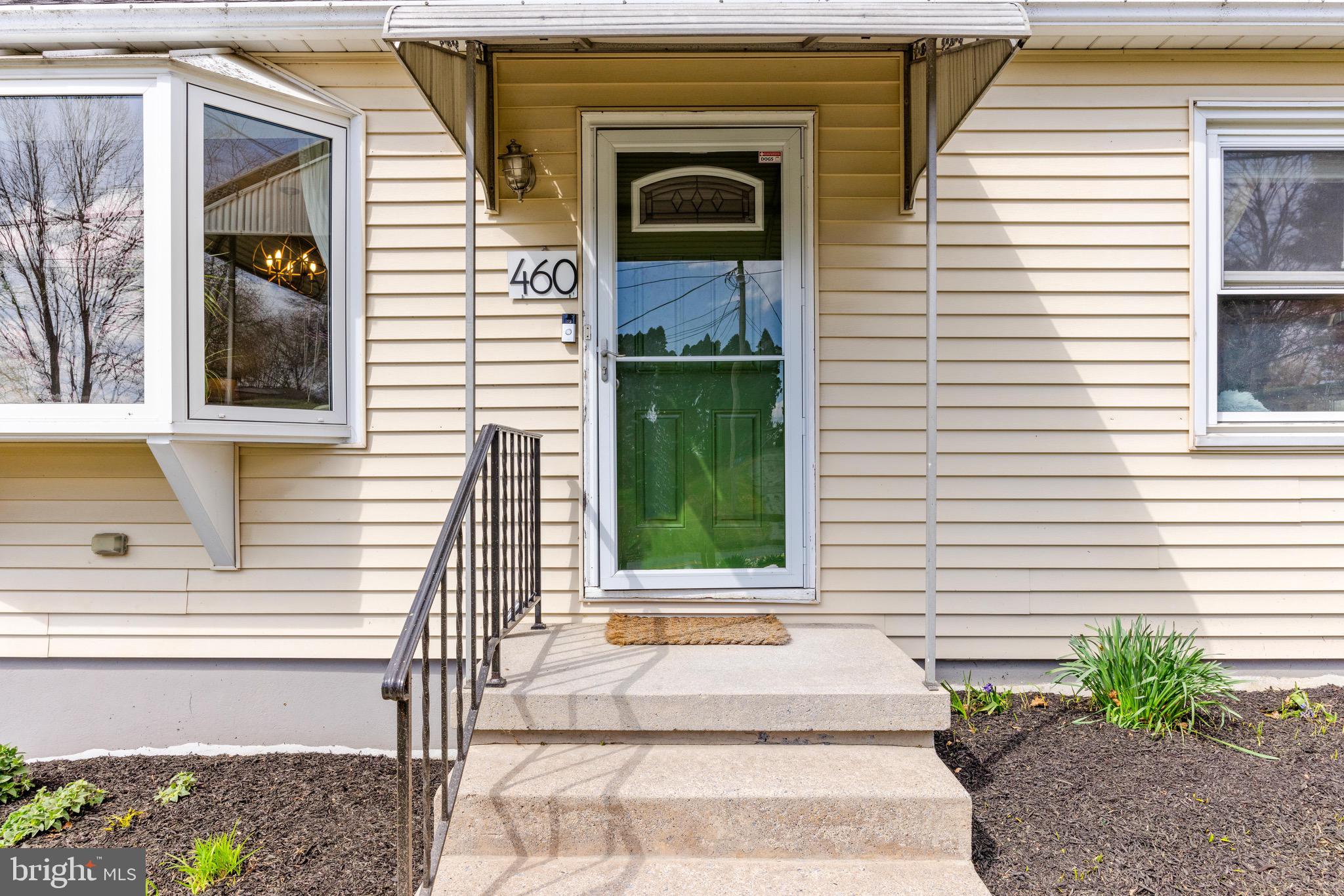 460 Douglas Rd