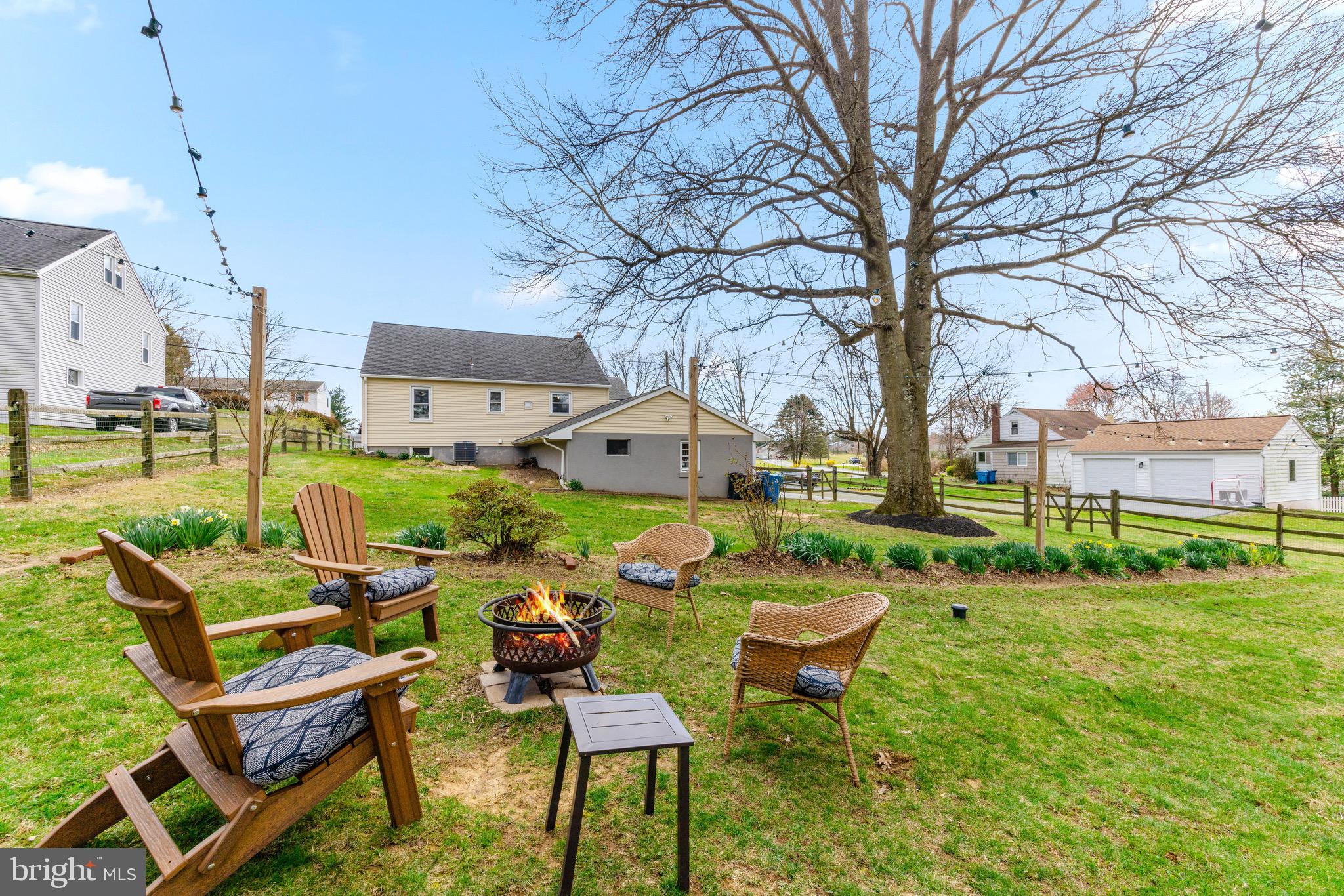 460 Douglas Rd