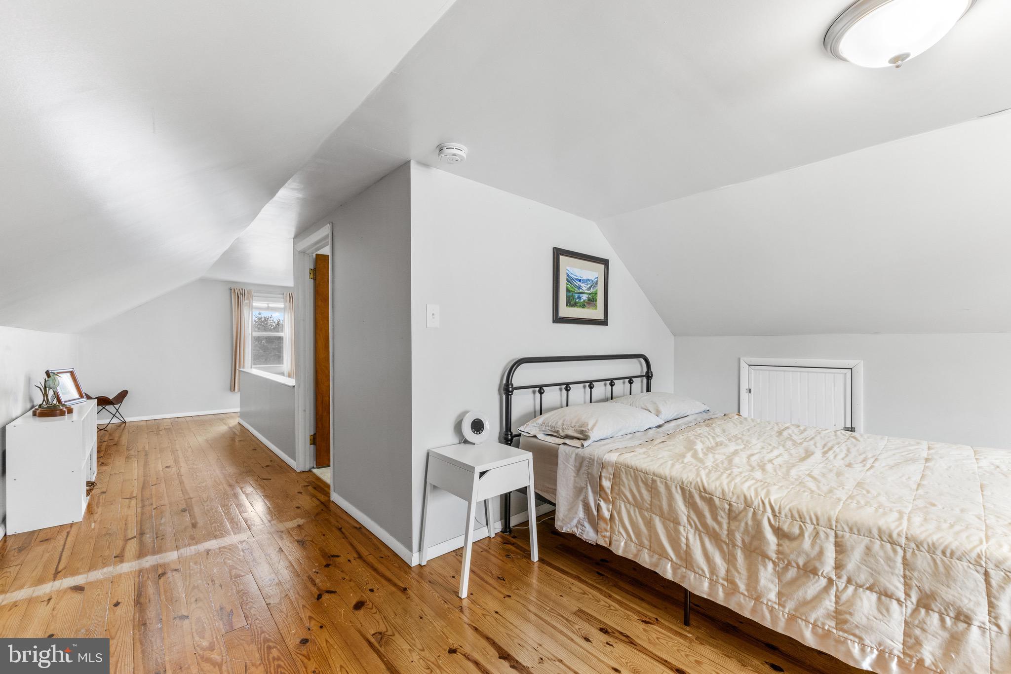 460 Douglas Rd