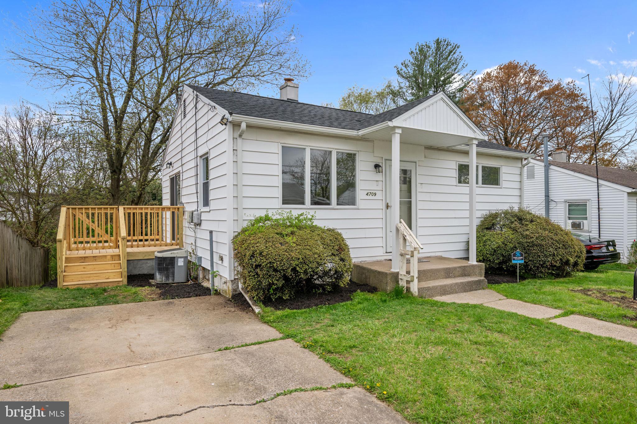4709 Hillside Rd