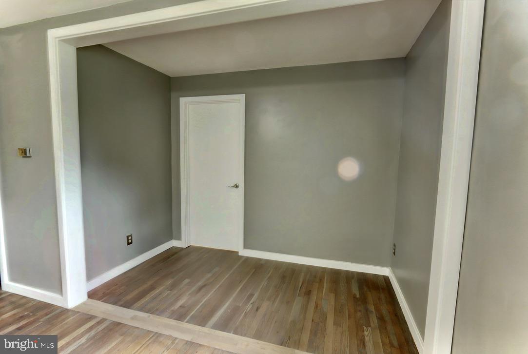 4306 Avon Dr
