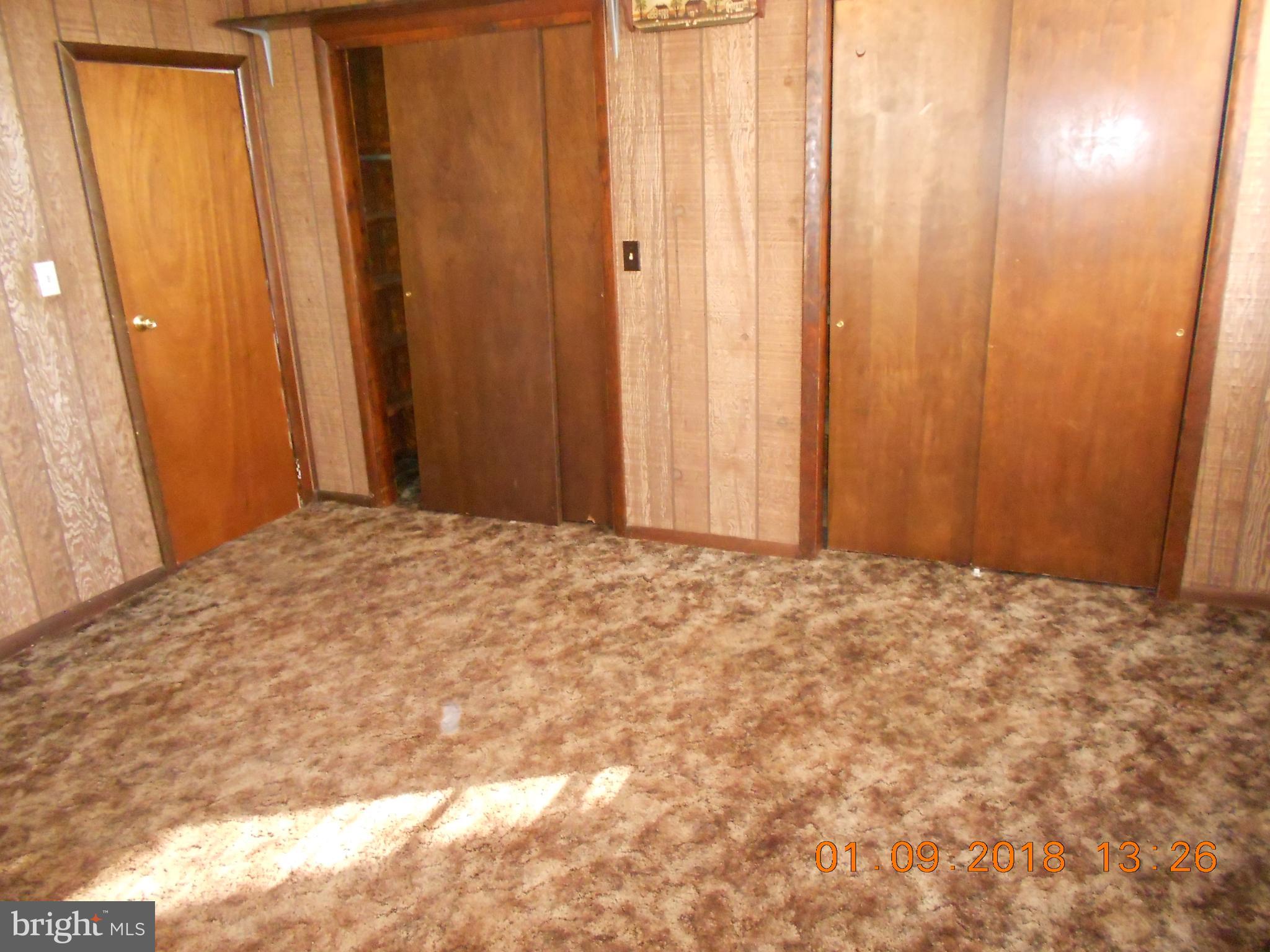 330 S 4th St