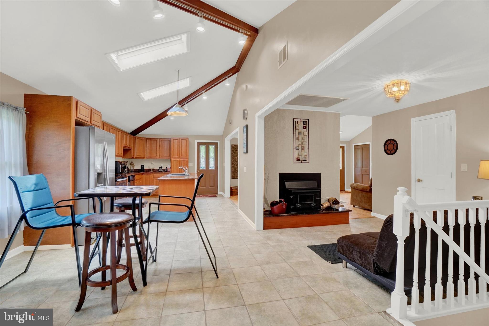 4030 Nancy Dr
