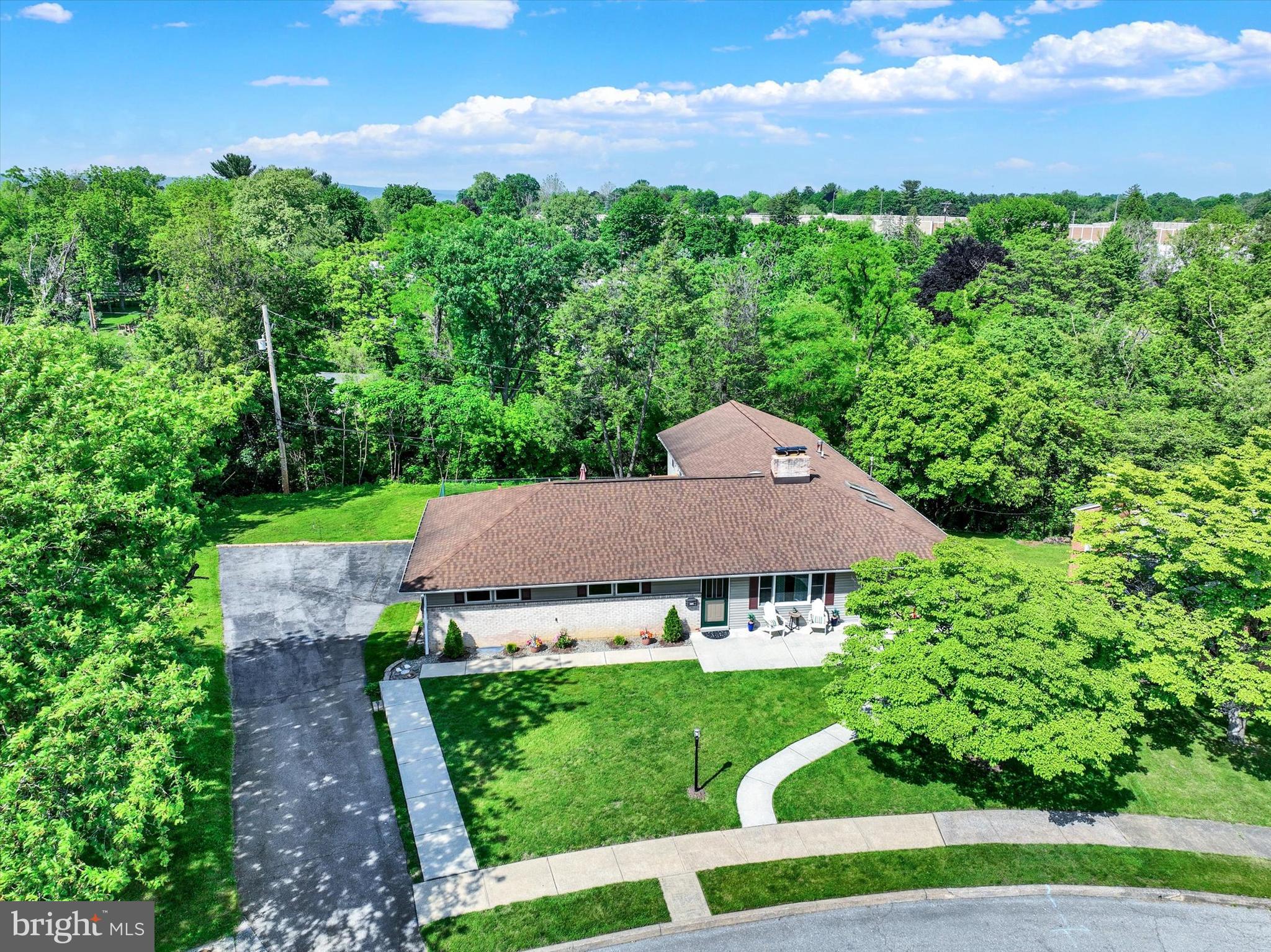 4030 Nancy Dr
