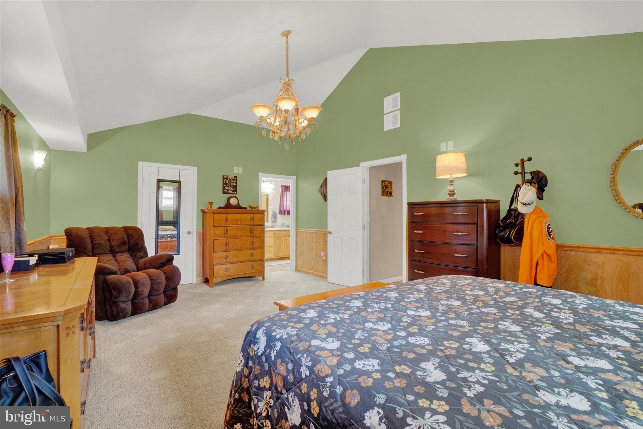 4030 Nancy Dr