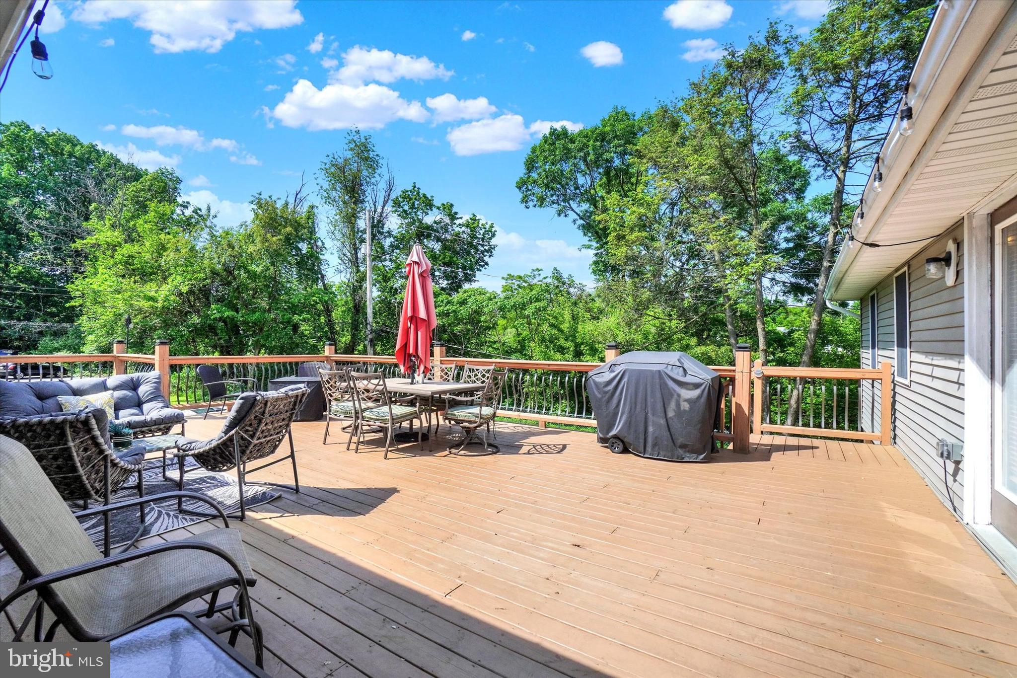 4030 Nancy Dr