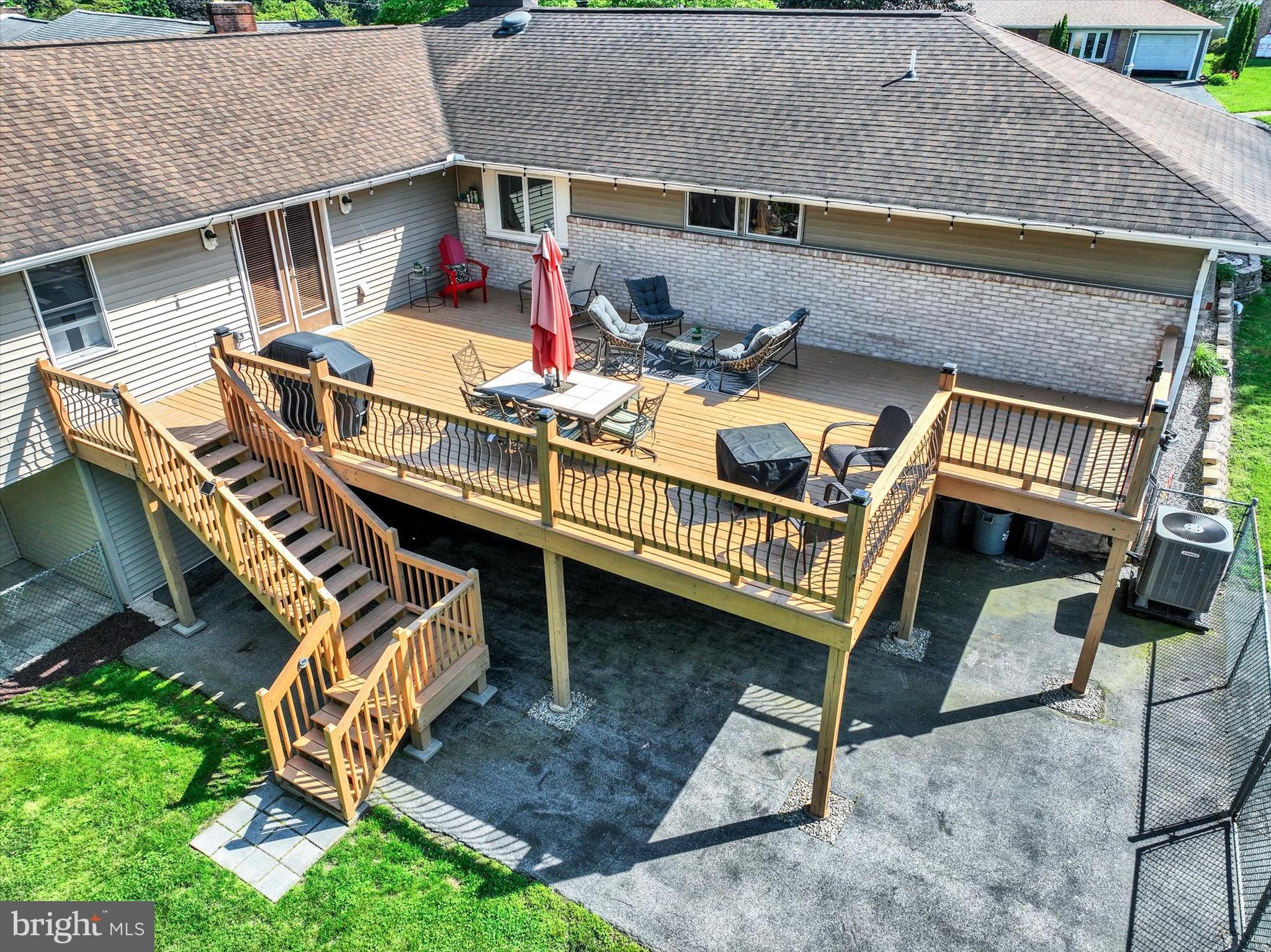 4030 Nancy Dr