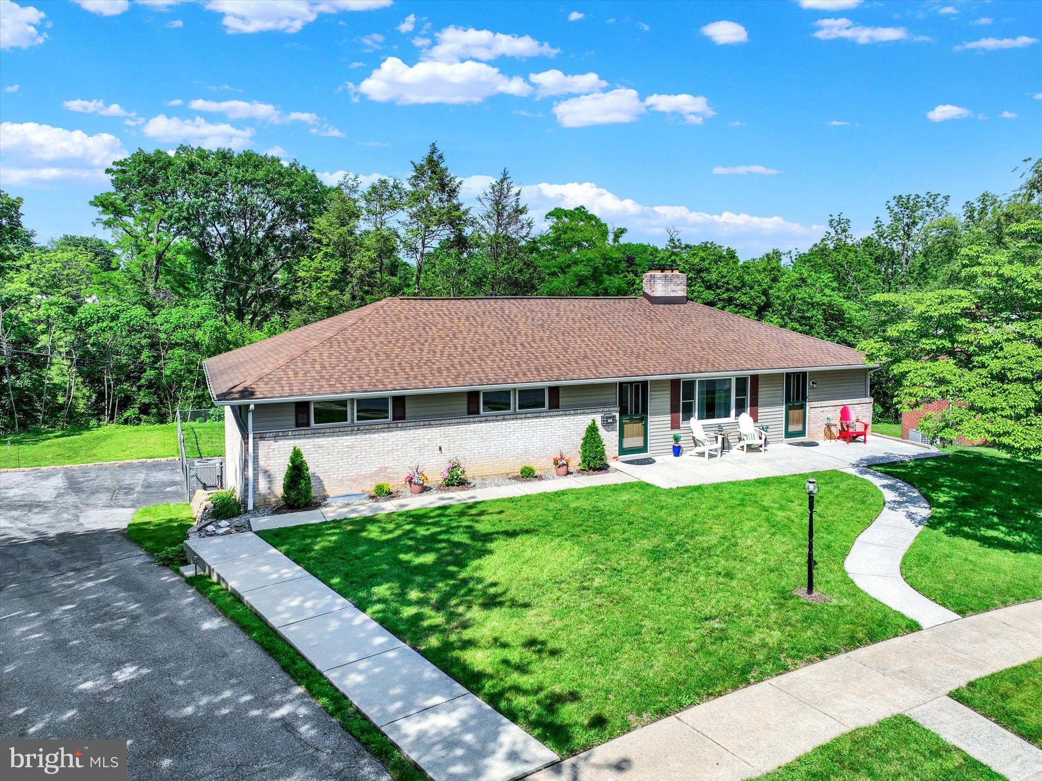 4030 Nancy Dr