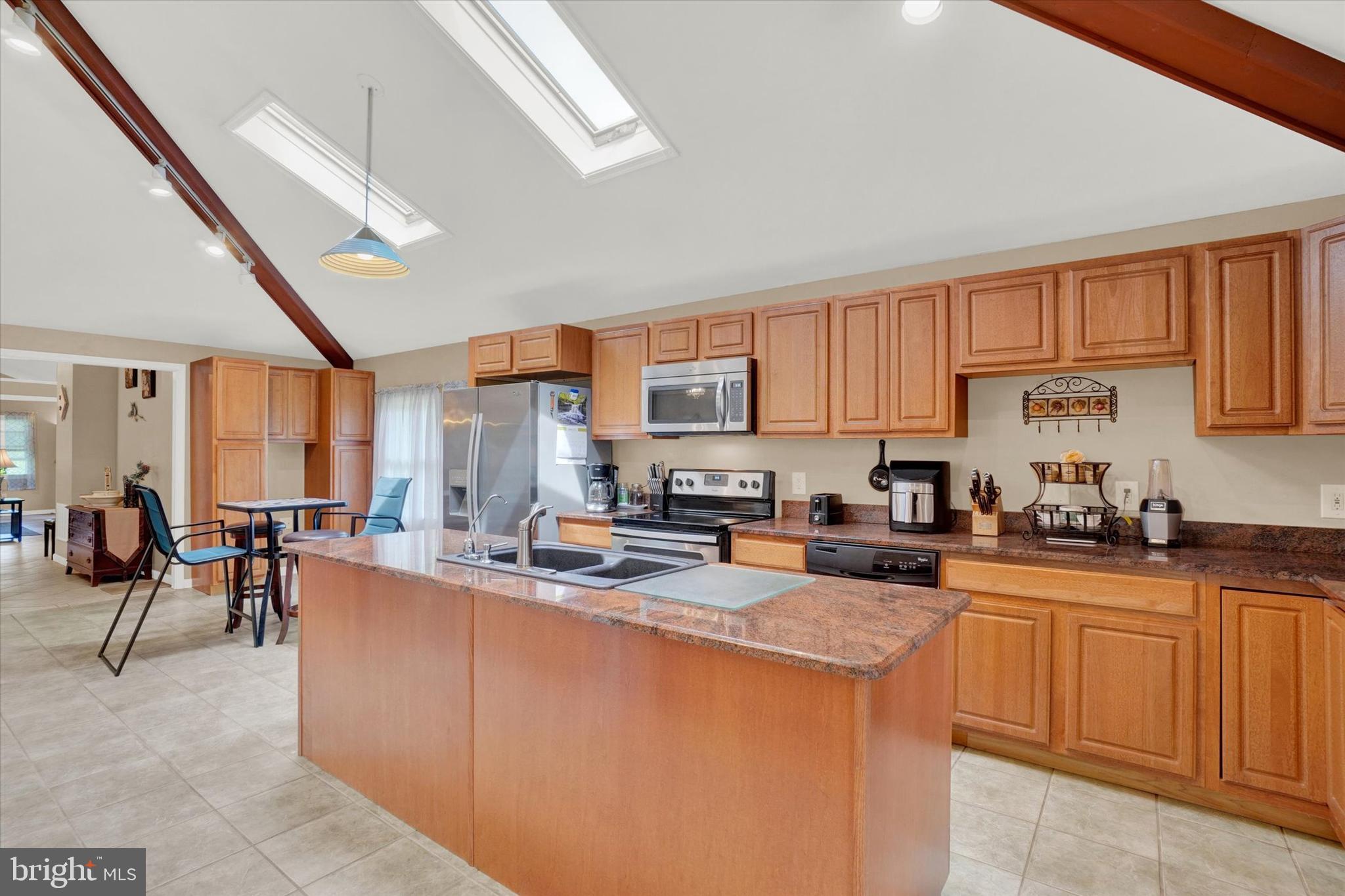 4030 Nancy Dr