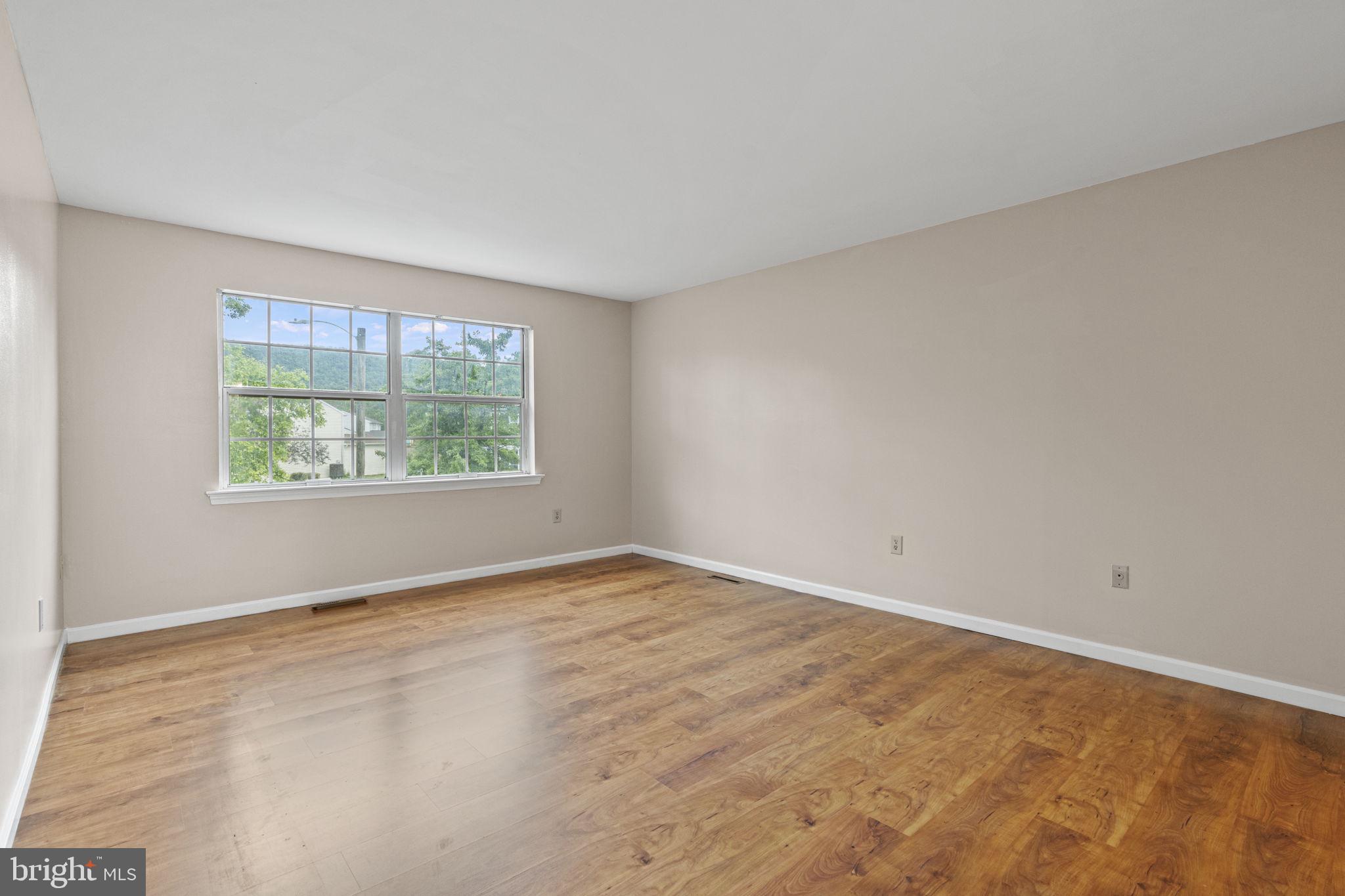 113 Kings Mill Ct
