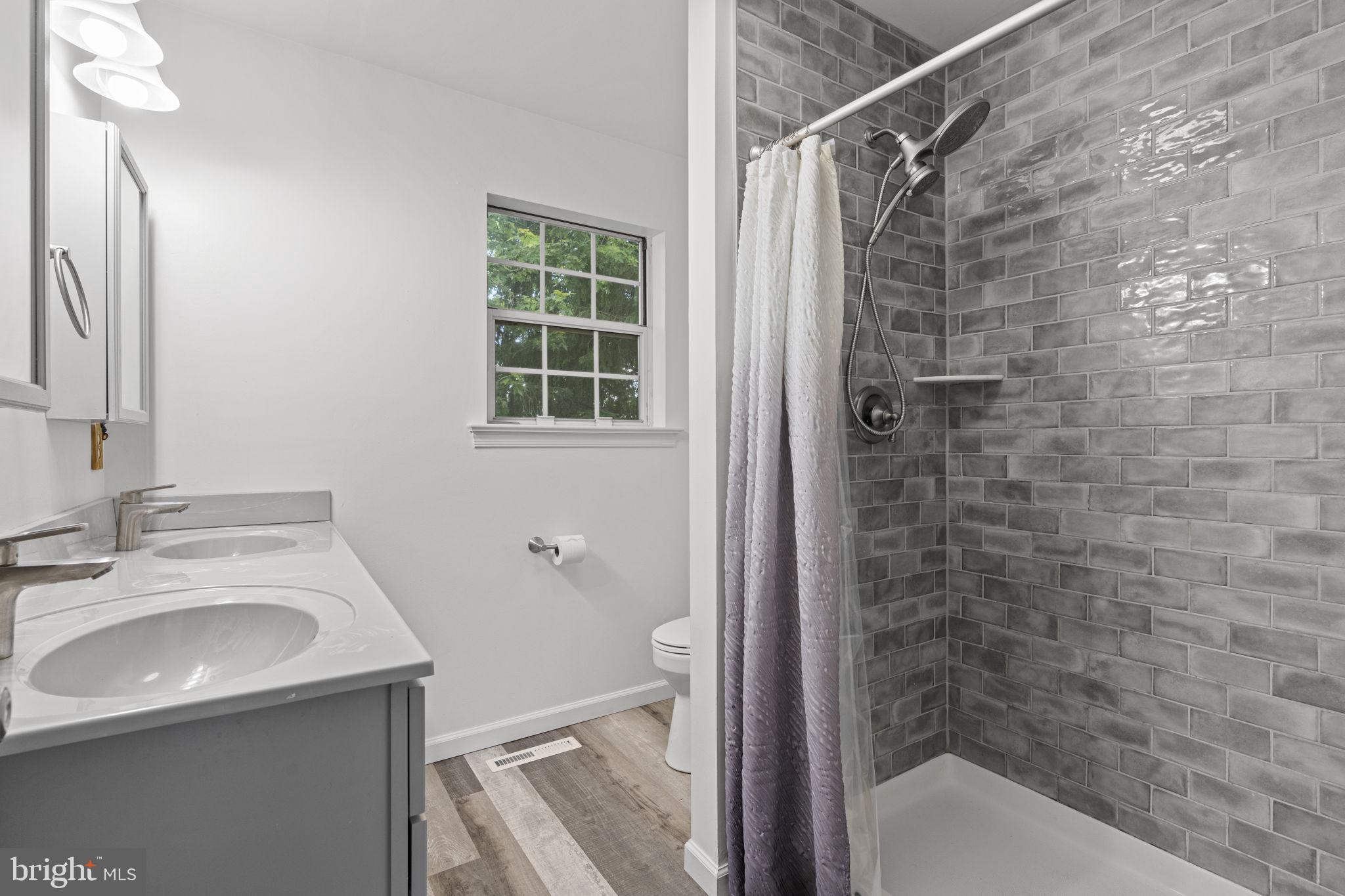 113 Kings Mill Ct