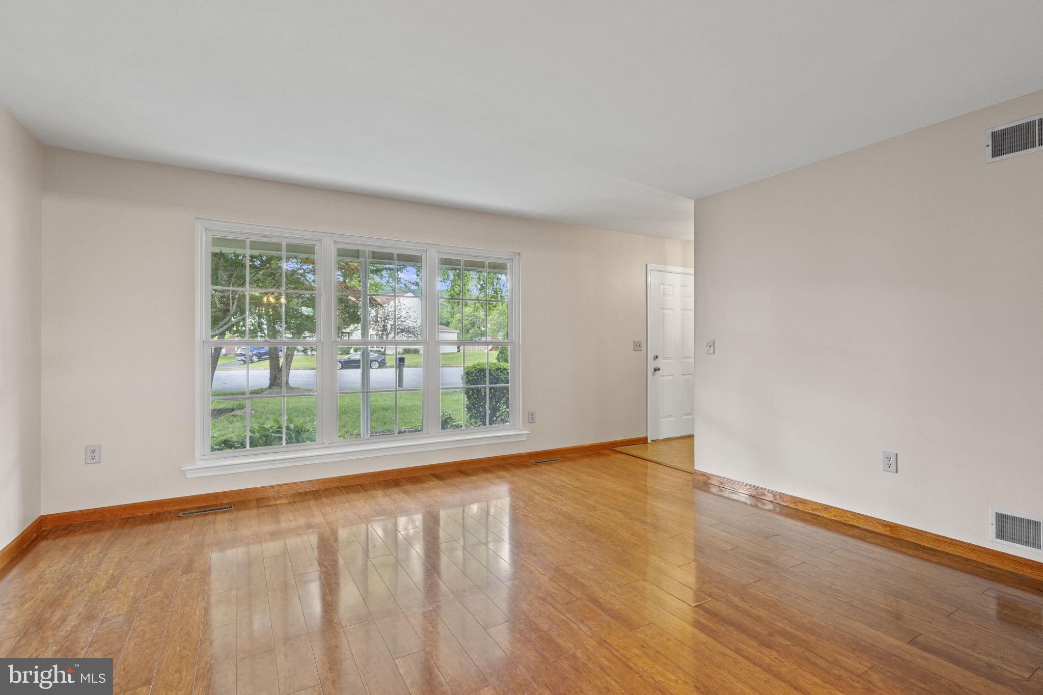 113 Kings Mill Ct