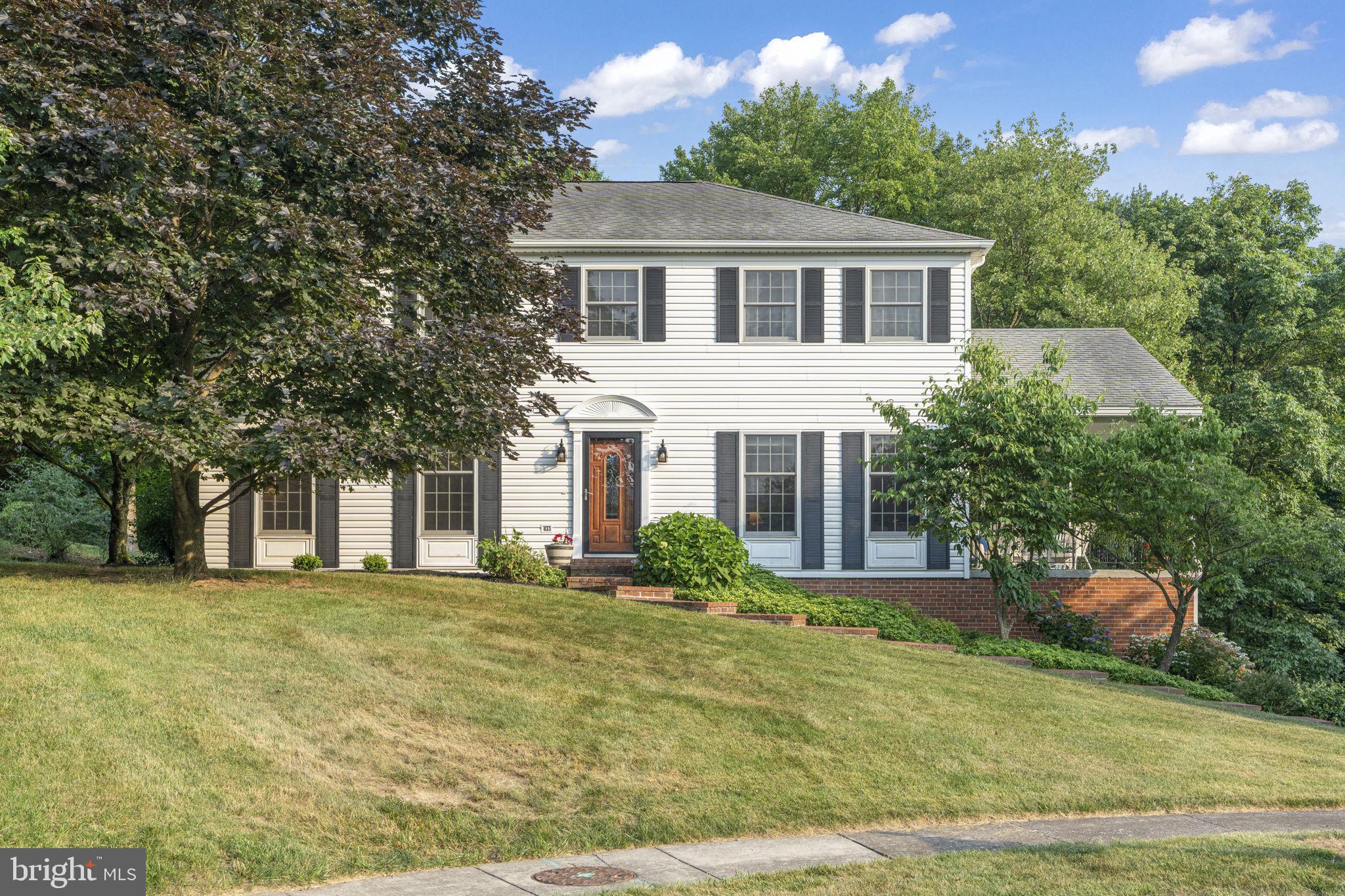 3700 Woodridge Dr