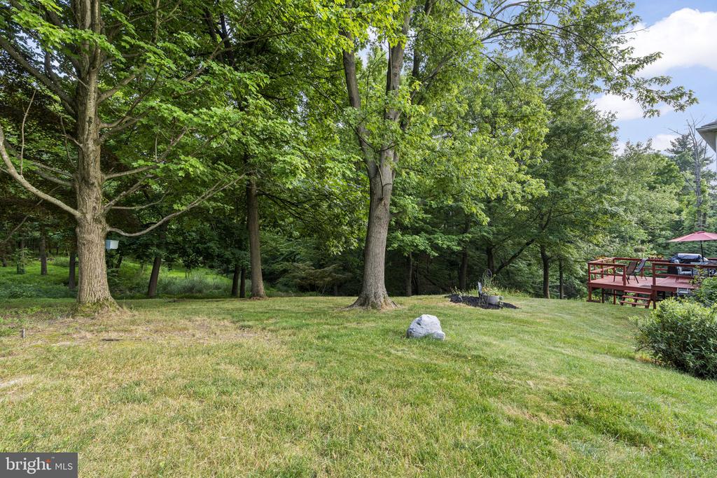 3700 Woodridge Dr