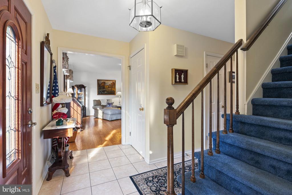 3700 Woodridge Dr