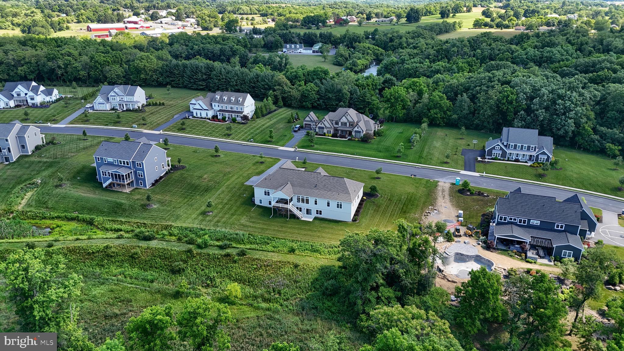 125 Willow Creek Ln